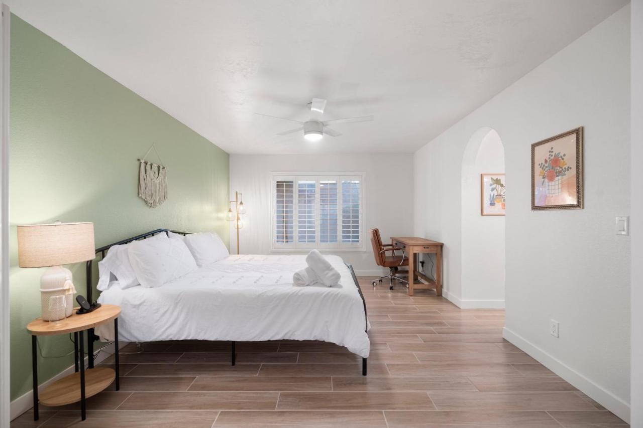 Large Pool With Diving Board, Remodeled 3Bdrm, Near State Farm Stdm And More! Peoria Exterior foto