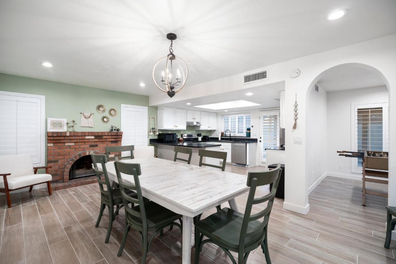 Large Pool With Diving Board, Remodeled 3Bdrm, Near State Farm Stdm And More! Peoria Exterior foto